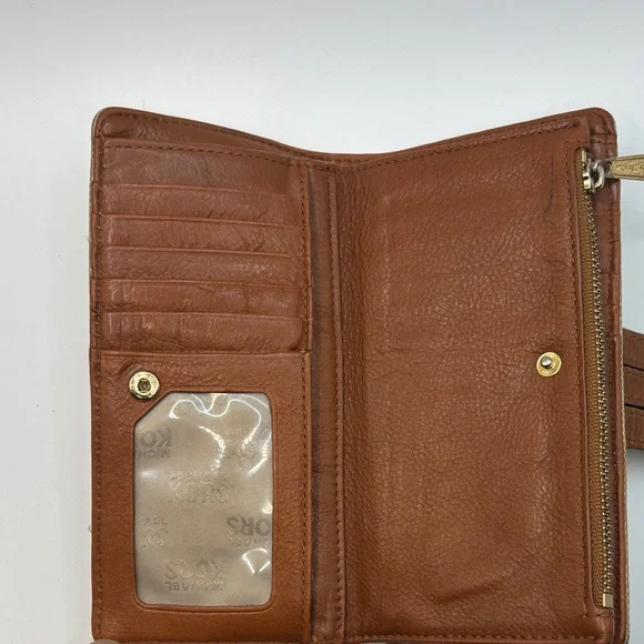 Michael Kors Logo 3 Strap Wallet - Picture 10 of 12